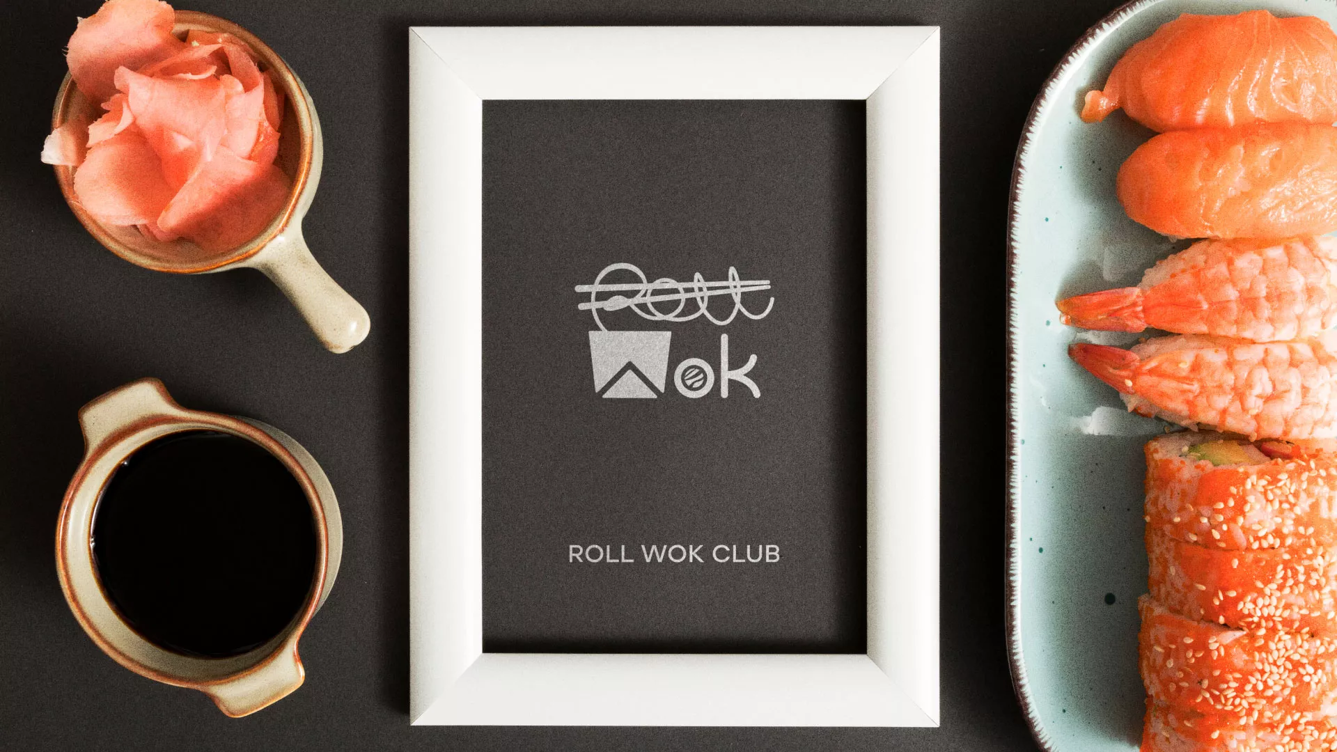 Разработка логотипа суши-бара «Roll Wok Club» в Тынде